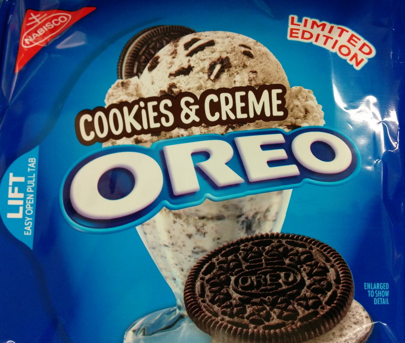 Illustration for article titled SnackTAYku: Cookies & Cream Oreos are the Ultimate Oreos (And Delicious)
